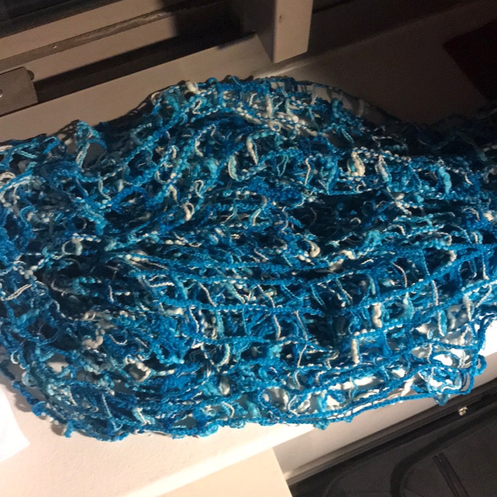 Blue and white fishnet scarf
